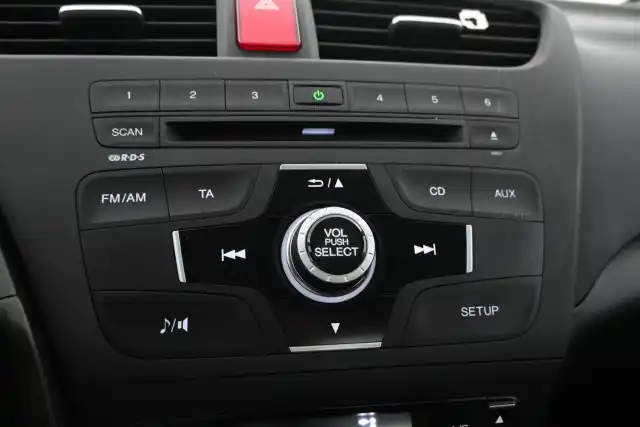 Harmaa Viistoperä, Honda Civic – NIZ-213