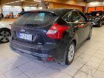 Musta Viistoperä, Ford Focus – NIZ-512, kuva 4