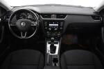 Musta Viistoperä, Skoda Octavia – NJE-222, kuva 15