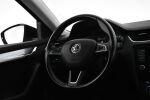 Musta Viistoperä, Skoda Octavia – NJE-222, kuva 16