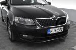 Musta Viistoperä, Skoda Octavia – NJE-222, kuva 25