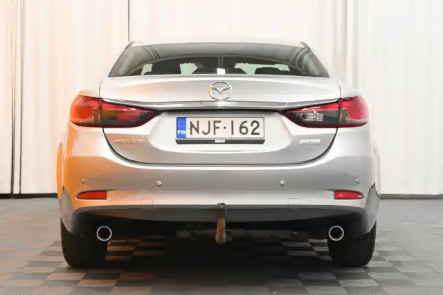 Harmaa Sedan, Mazda 6 – NJF-162