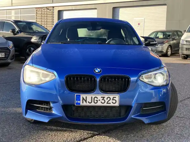 Sininen Viistoperä, BMW M135I – NJG-325