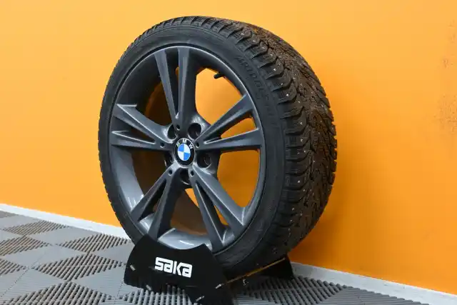 Sininen Viistoperä, BMW M135I – NJG-325