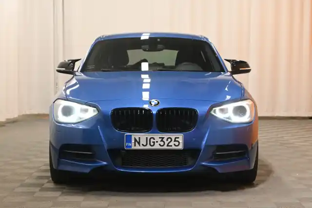 Sininen Viistoperä, BMW M135I – NJG-325