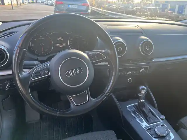 Musta Viistoperä, Audi A3 – NJL-290