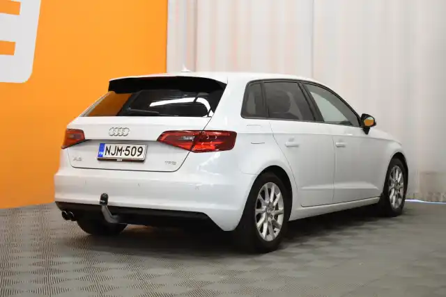 Valkoinen Viistoperä, Audi A3 – NJM-509