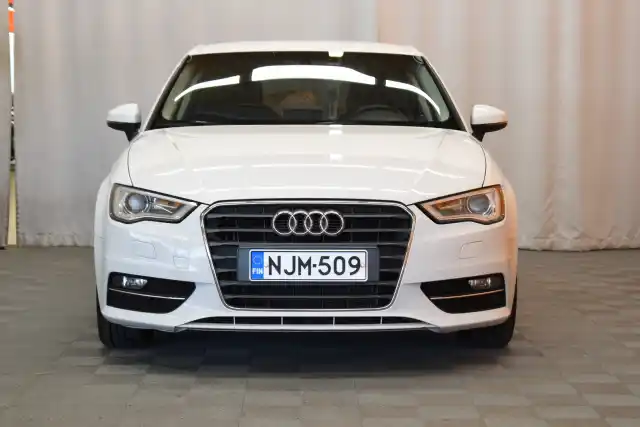 Valkoinen Viistoperä, Audi A3 – NJM-509