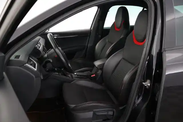 Musta Viistoperä, Skoda OCTAVIA – NJN-477