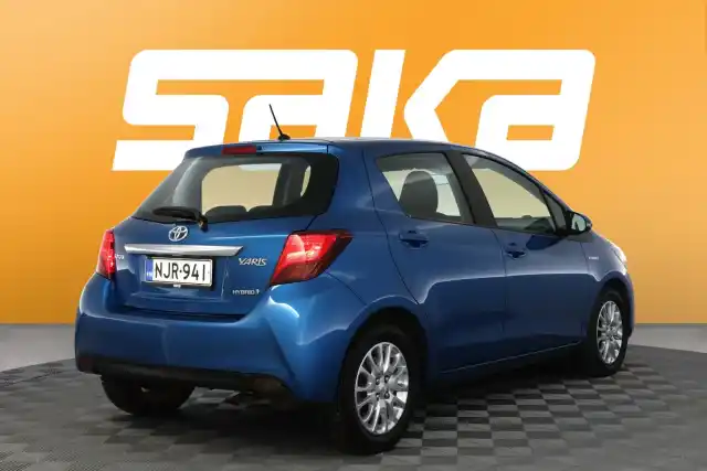 Sininen Viistoperä, Toyota Yaris – NJR-941