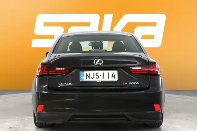 Musta Sedan, Lexus IS – NJS-114