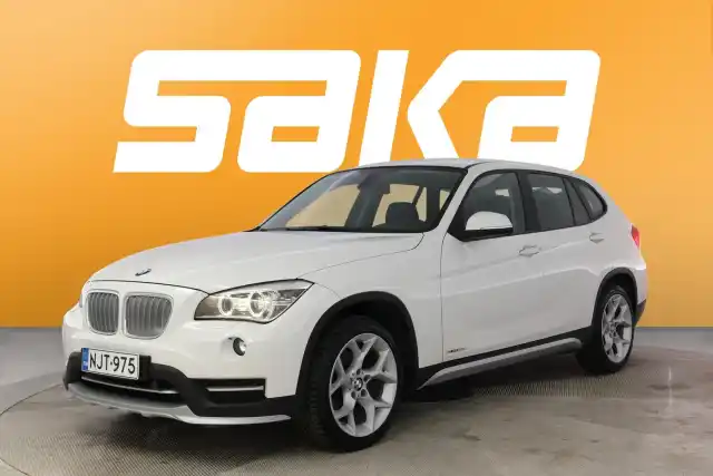 Valkoinen Maastoauto, BMW X1 – NJT-975
