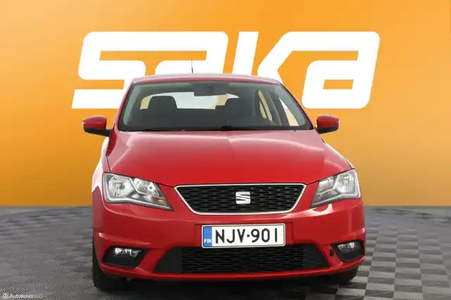 Punainen Sedan, Seat Toledo – NJV-901