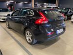 Musta Viistoperä, Volvo V40 – NJY-328, kuva 3