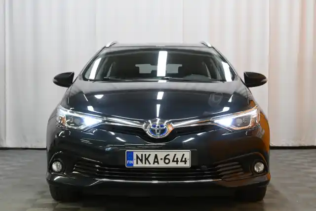 Harmaa Farmari, Toyota Auris – NKA-644