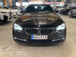 Ruskea Sedan, BMW 520 – NKA-858, kuva 2