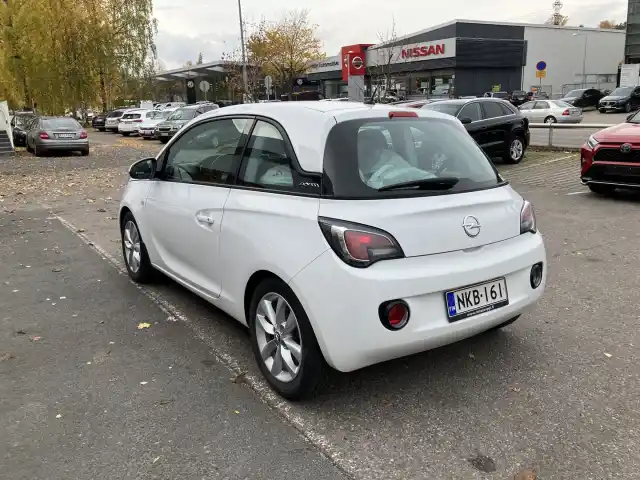 Valkoinen Viistoperä, Opel Adam – NKB-161