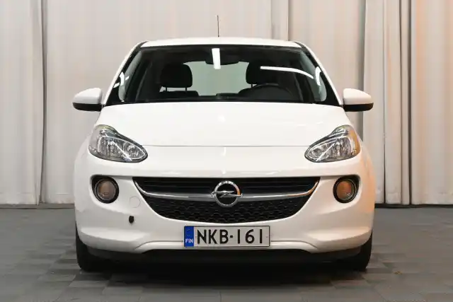 Valkoinen Viistoperä, Opel Adam – NKB-161