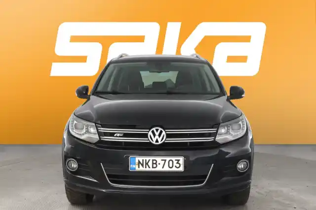 Musta Maastoauto, Volkswagen Tiguan – NKB-703