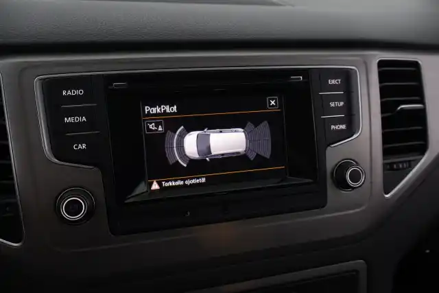Hopea Tila-auto, Volkswagen Golf Sportsvan – NKF-132