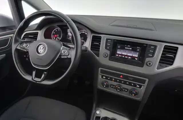 Hopea Tila-auto, Volkswagen Golf Sportsvan – NKF-132
