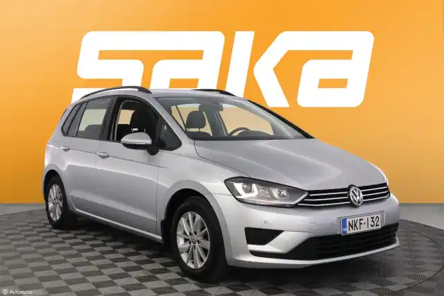 Hopea Tila-auto, Volkswagen Golf Sportsvan – NKF-132