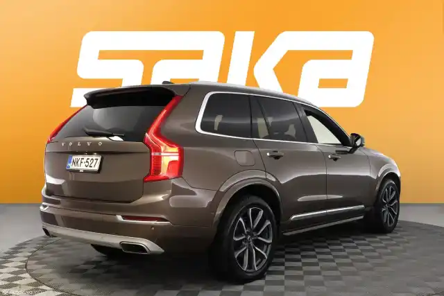 Ruskea Maastoauto, Volvo XC90 – NKF-527