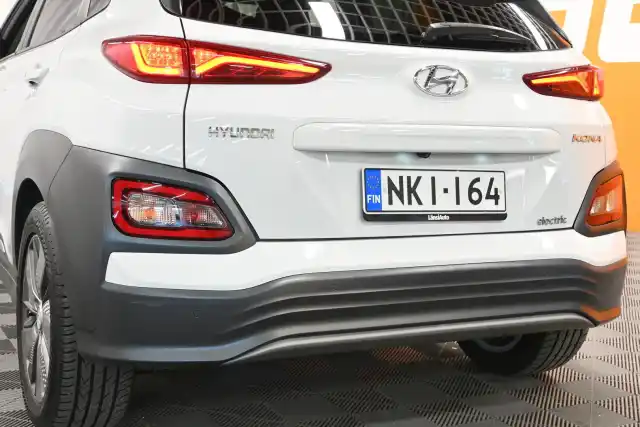 Valkoinen Maastoauto, Hyundai KONA – NKI-164