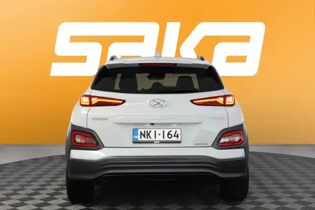 Valkoinen Maastoauto, Hyundai KONA – NKI-164