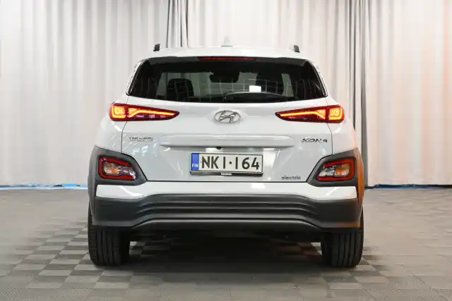 Valkoinen Maastoauto, Hyundai KONA – NKI-164