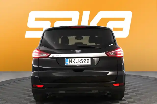 Musta Tila-auto, Ford S-Max – NKJ-522