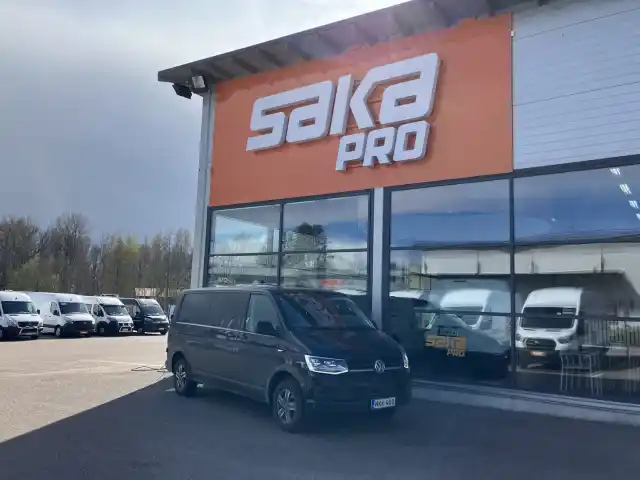 Musta Pakettiauto, Volkswagen Transporter – NKK-400