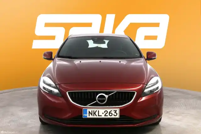 Punainen Viistoperä, Volvo V40 – NKL-263