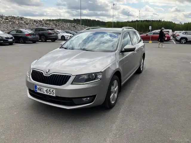 Beige Farmari, Skoda Octavia – NKL-655