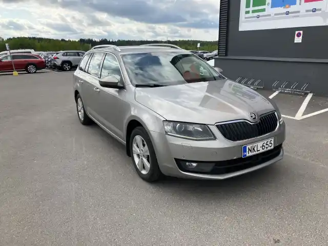 Beige Farmari, Skoda Octavia – NKL-655
