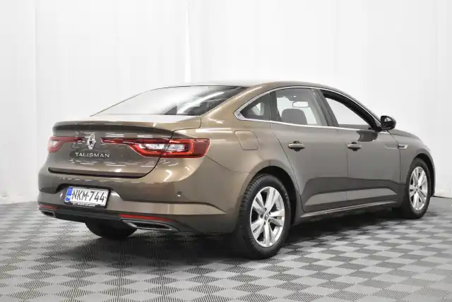 Ruskea Sedan, Renault Talisman – NKM-744