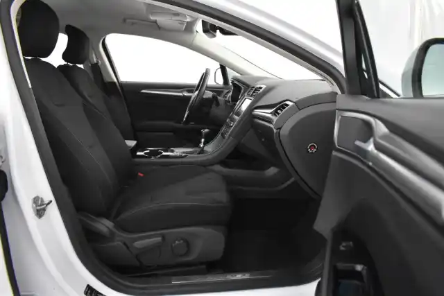 Valkoinen Farmari, Ford Mondeo – NKN-216