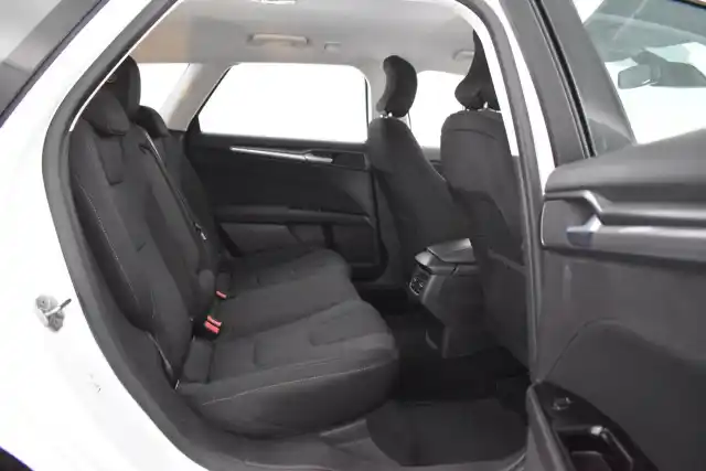 Valkoinen Farmari, Ford Mondeo – NKN-216