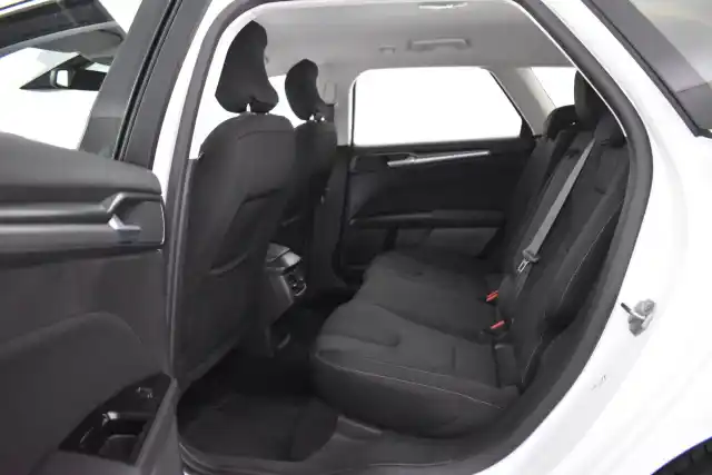 Valkoinen Farmari, Ford Mondeo – NKN-216