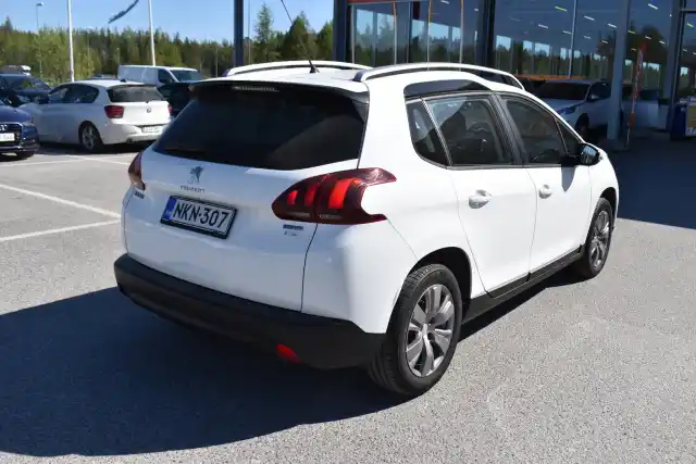 Valkoinen Viistoperä, Peugeot 2008 – NKN-307
