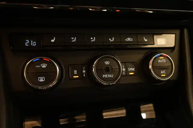 Harmaa Sedan, Skoda Superb – NKN-478