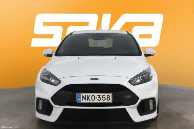 Valkoinen Viistoperä, Ford Focus – NKO-358