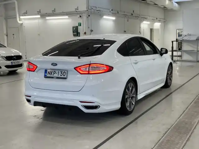 Valkoinen Viistoperä, Ford Mondeo – NKP-130
