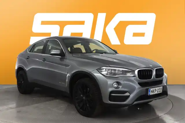 Harmaa Maastoauto, BMW X6 – NKP-222