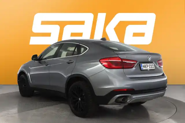 Harmaa Maastoauto, BMW X6 – NKP-222