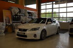 Valkoinen Viistoperä, Lexus CT – NKS-307, kuva 1