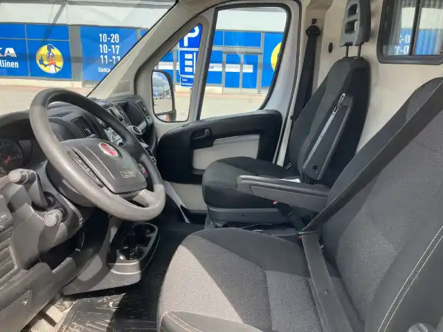Valkoinen Pakettiauto, Fiat Ducato – NKS-424