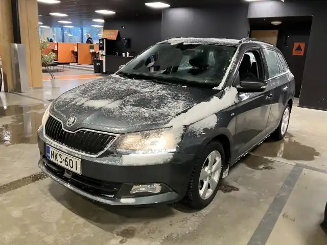 Harmaa Farmari, Skoda Fabia – NKS-601