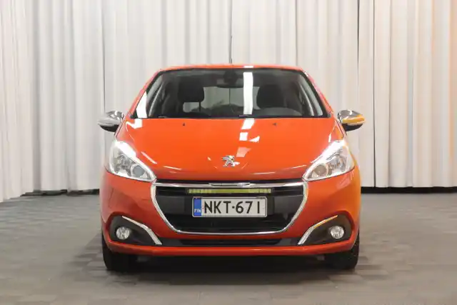 Keltainen Viistoperä, Peugeot 208 – NKT-671