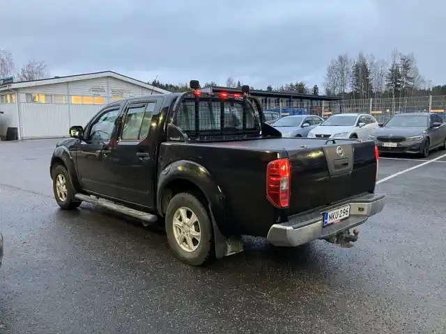 Musta Avolava, Nissan Navara – NKU-296